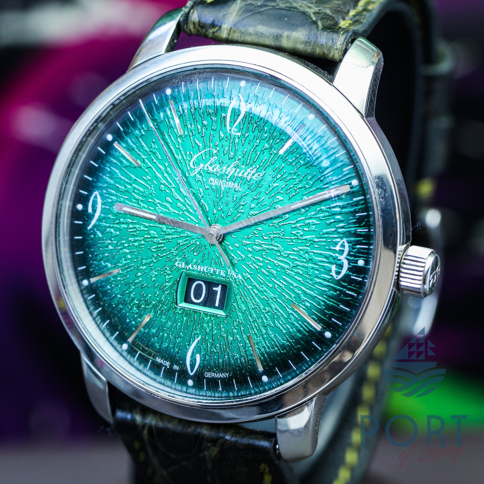Glashütte Original Sixties Panorama Date 2-39-47-04-02-04